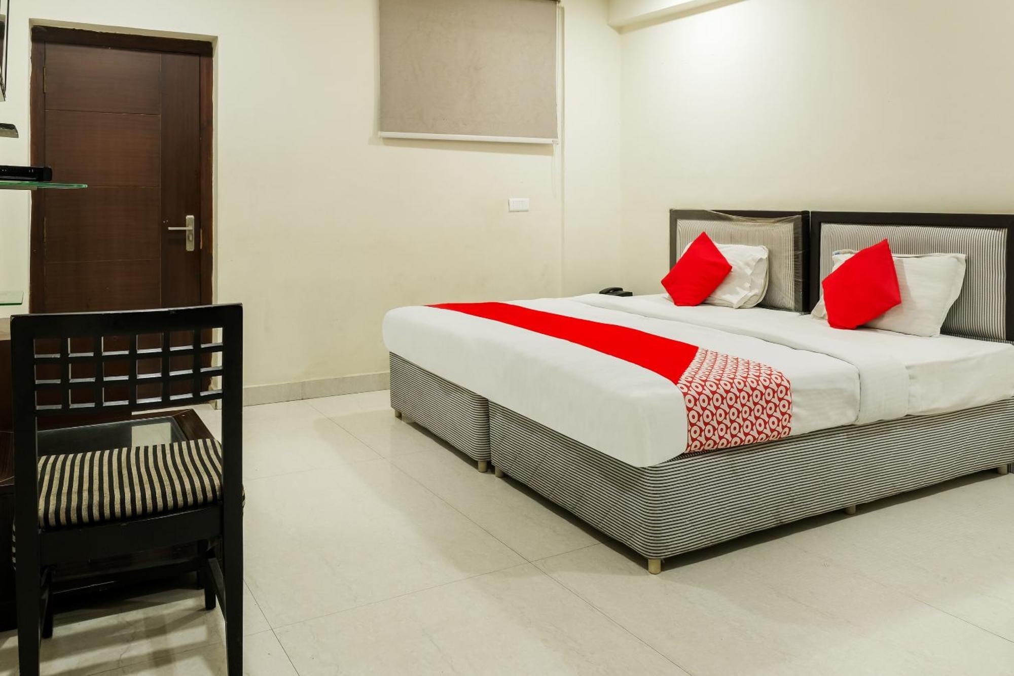 Hotel O Karthikeya Pride Виджаявада Экстерьер фото