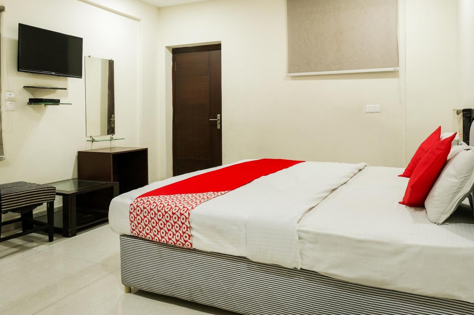 Hotel O Karthikeya Pride Виджаявада Экстерьер фото